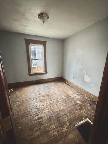 809 Chicago Street, La Porte, IN 46350