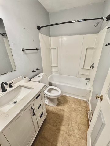 809 Chicago Street, La Porte, IN 46350