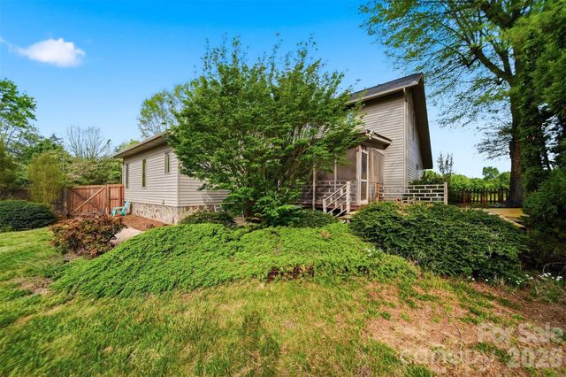 192 Reese Loop, Taylorsville, NC 28681