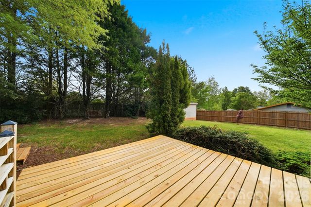 192 Reese Loop, Taylorsville, NC 28681