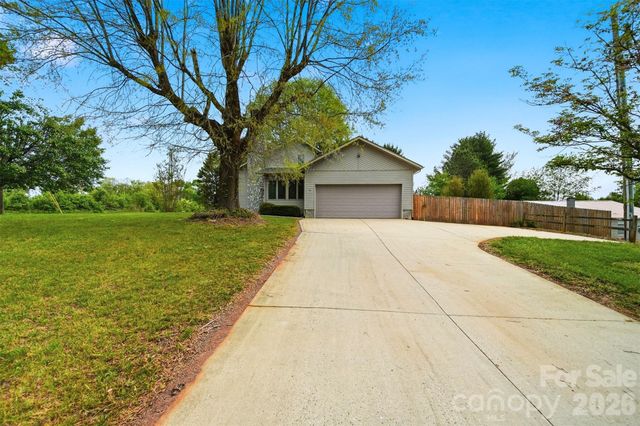 192 Reese Loop, Taylorsville, NC 28681