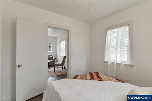 3419 Arbon St NE, Salem, OR 97301