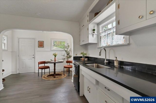 3419 Arbon St NE, Salem, OR 97301
