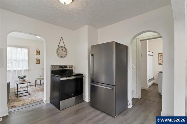 3419 Arbon St NE, Salem, OR 97301