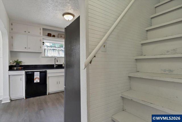 3419 Arbon St NE, Salem, OR 97301