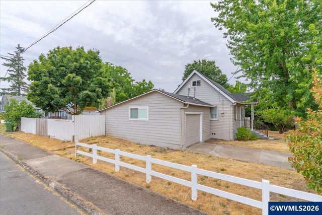 3419 Arbon St NE, Salem, OR 97301