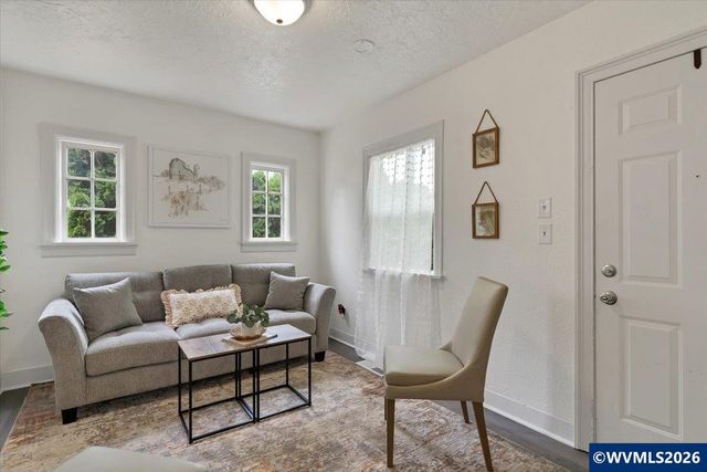 3419 Arbon St NE, Salem, OR 97301