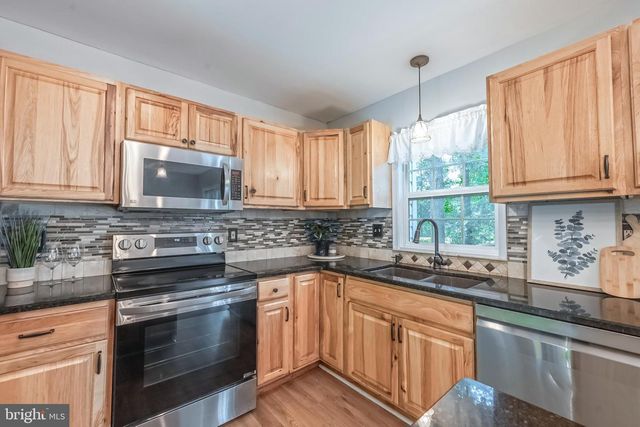 123 LONGVIEW DR, Stafford, VA 22556