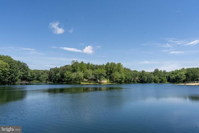 123 LONGVIEW DR, Stafford, VA 22556