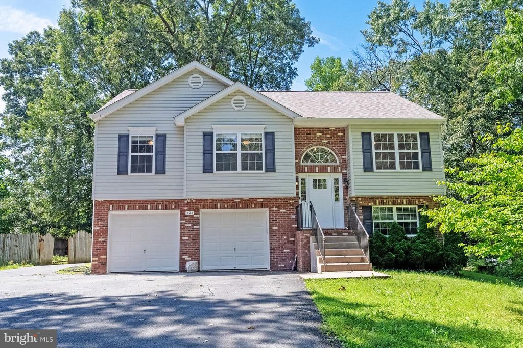 123 LONGVIEW DR, Stafford, VA 22556