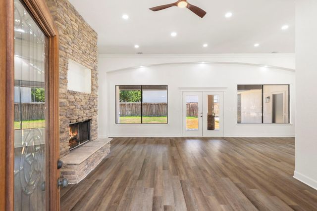 3239 Chippers Crossing, Montgomery, TX 77356