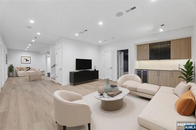 228 Spring Valley Road, Paramus, NJ 07652