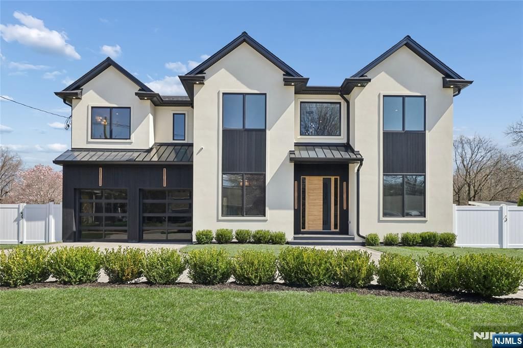 228 Spring Valley Road, Paramus, NJ 07652