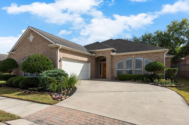 1531 Briar Bend Drive, Friendswood, TX 77546