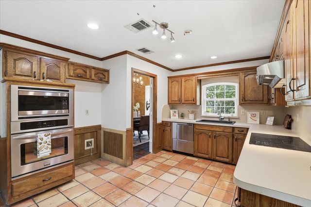 3400 Steven Drive, Plano, TX 75023