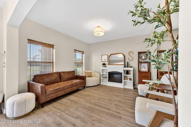 340 Wiregrass Avenue, West Melbourne, FL 32904