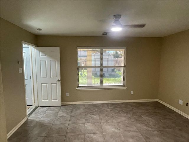 1530 Lochstone Drive, Houston, TX 77073