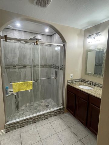 1530 Lochstone Drive, Houston, TX 77073