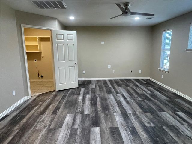 1530 Lochstone Drive, Houston, TX 77073