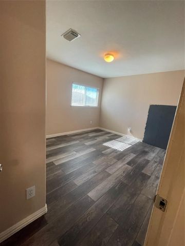 1530 Lochstone Drive, Houston, TX 77073