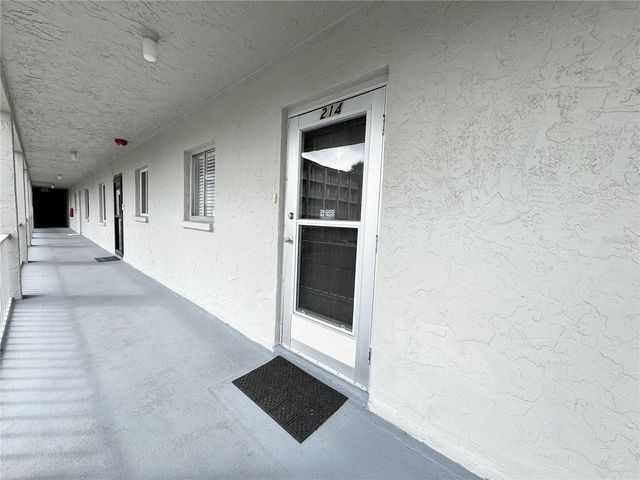 3362 LAKE BAYSHORE DRIVE P214, Bradenton, FL 34205