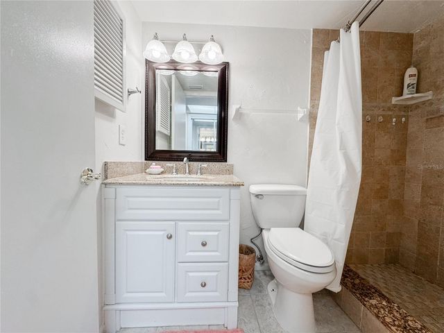 3362 LAKE BAYSHORE DRIVE P214, Bradenton, FL 34205