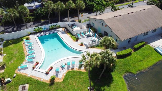 3362 LAKE BAYSHORE DRIVE P214, Bradenton, FL 34205