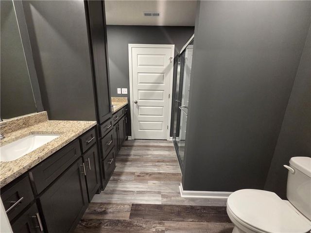 618 N Bates Street, Adrian, MO 64720