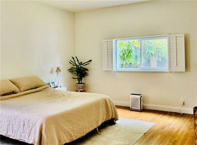 2530 S Bentley Avenue, Los Angeles, CA 90064
