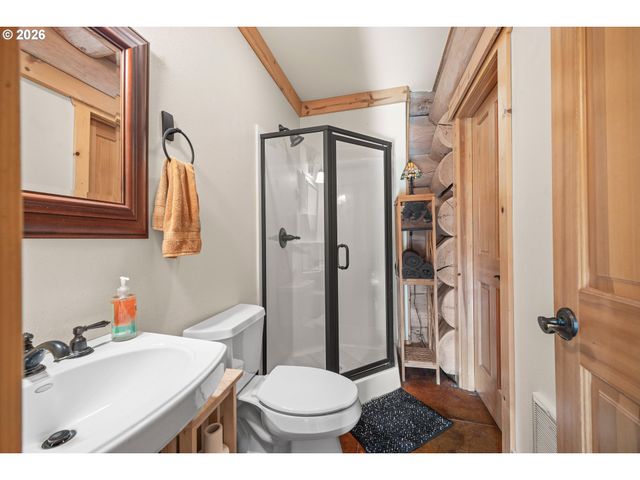 5441 LITTLE WOAHINK Dr, Florence, OR 97439