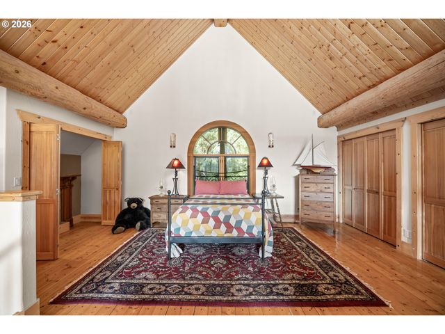 5441 LITTLE WOAHINK Dr, Florence, OR 97439