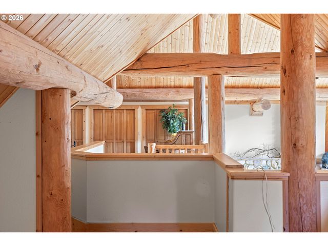 5441 LITTLE WOAHINK Dr, Florence, OR 97439