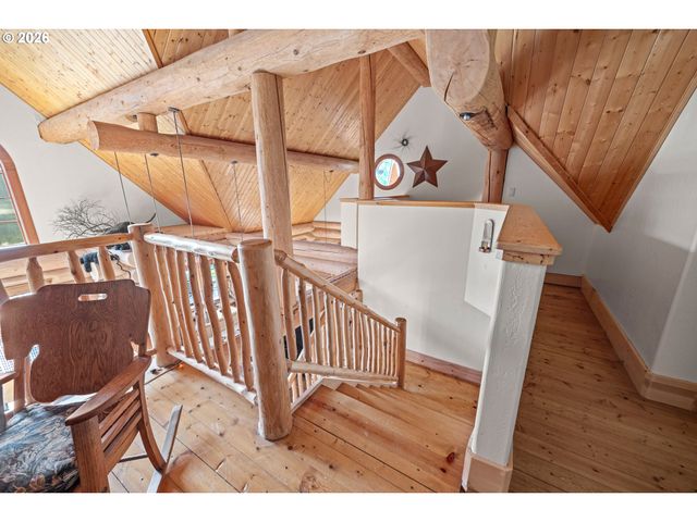 5441 LITTLE WOAHINK Dr, Florence, OR 97439