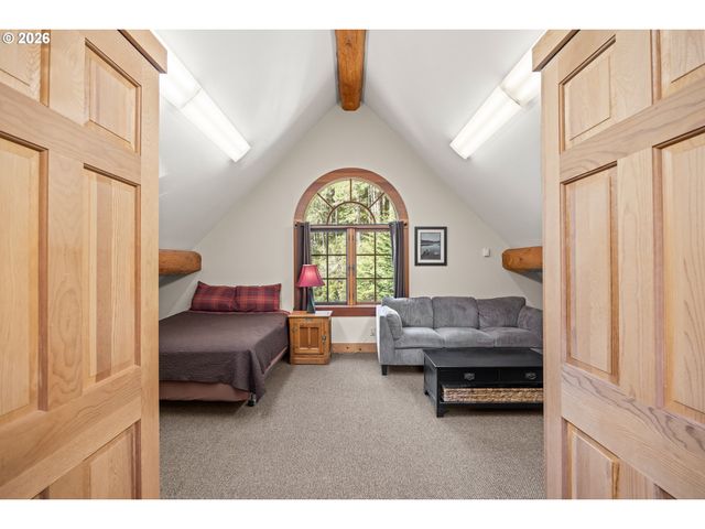 5441 LITTLE WOAHINK Dr, Florence, OR 97439