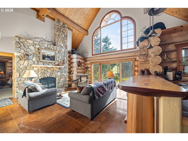 5441 LITTLE WOAHINK Dr, Florence, OR 97439