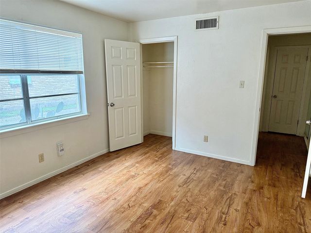 2411 S 5th ST 2, Austin, TX 78704