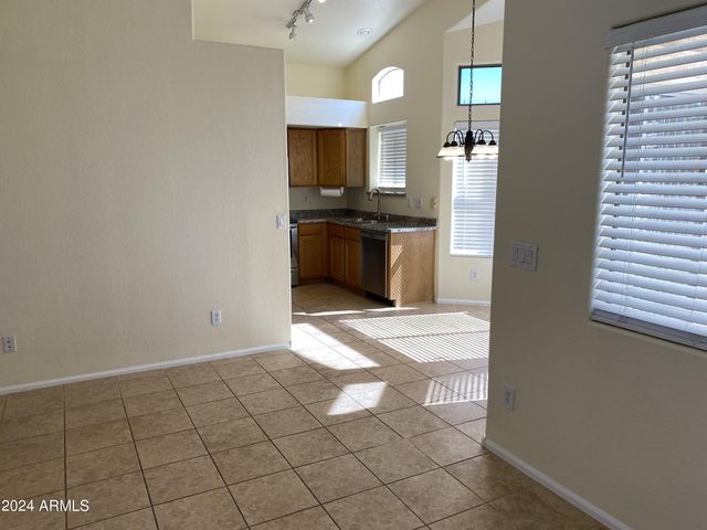 11519 E PERSIMMON Avenue, Mesa, AZ 85212