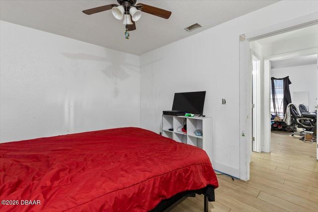 980 Thelma Avenue, Orange City, FL 32763