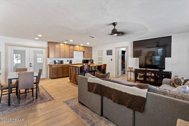 980 Thelma Avenue, Orange City, FL 32763