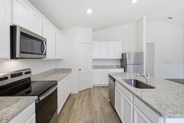 19 PINEAPPLE DRIVE, Palm Coast, FL 32164