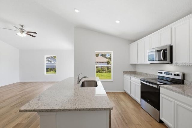 19 PINEAPPLE DRIVE, Palm Coast, FL 32164