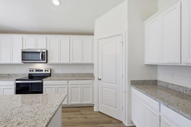 19 PINEAPPLE DRIVE, Palm Coast, FL 32164