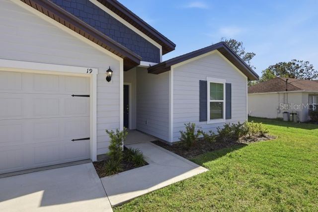 19 PINEAPPLE DRIVE, Palm Coast, FL 32164