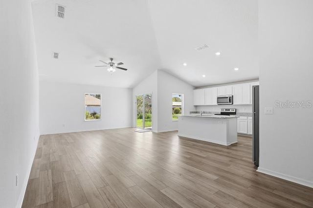 19 PINEAPPLE DRIVE, Palm Coast, FL 32164