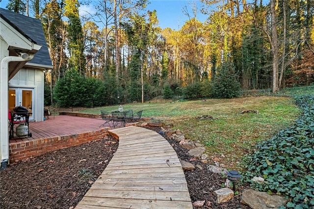 370 Kenilworth Circle, Stone Mountain, GA 30083