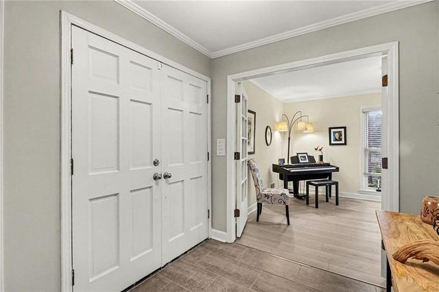 370 Kenilworth Circle, Stone Mountain, GA 30083