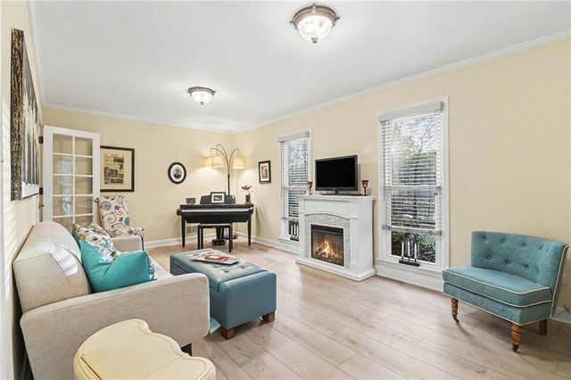 370 Kenilworth Circle, Stone Mountain, GA 30083