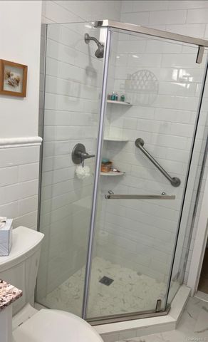 29 Woodmere Boulevard 2B, Woodmere, NY 11598