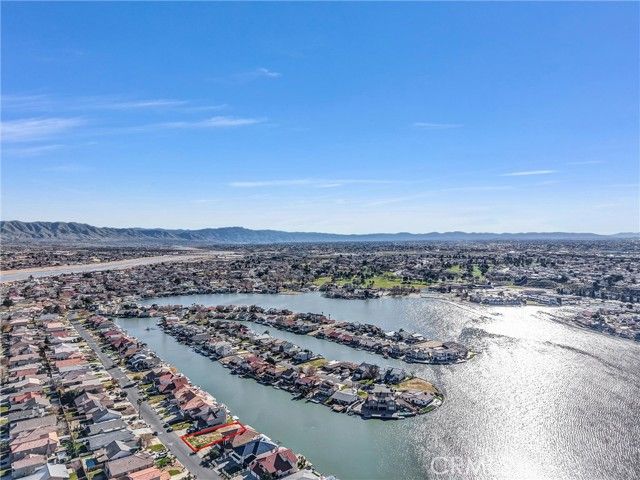 13608 Sea Gull Drive, Victorville, CA 92395