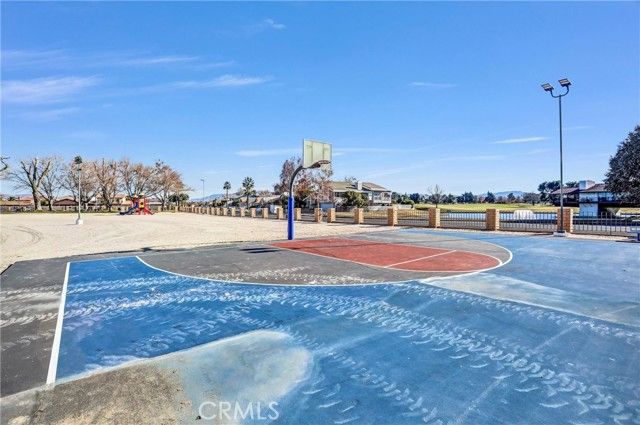 13608 Sea Gull Drive, Victorville, CA 92395